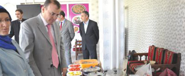 Ihtiyaç sahibi öğrenciler yararına kermes