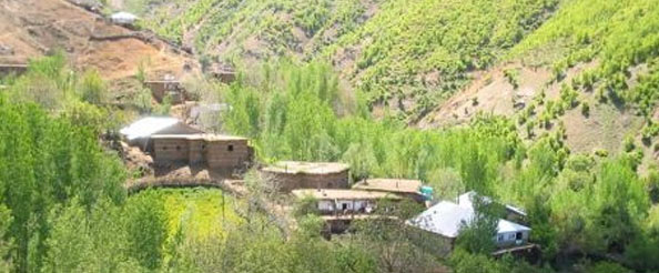 Ilkel şartlarda yaşıyoruz