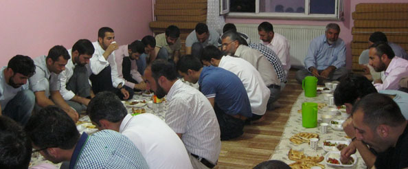 Kalem der`den iftar programı