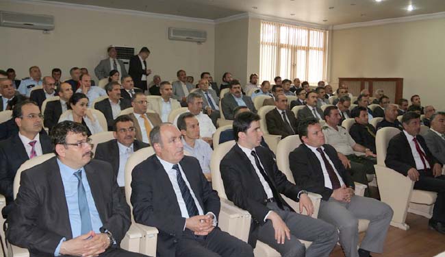 Kamu görevlilerine `etik` semineri