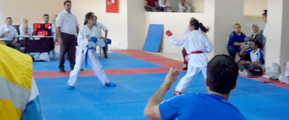 Karateciler, 12`den vurdular