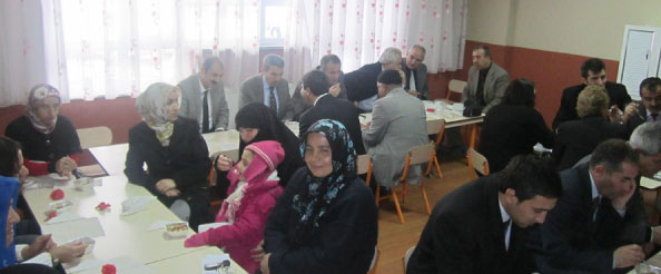 Kardelen anaokulu`nda aşure etkinliği