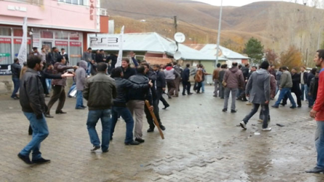 Karlıova savaş alanına döndü