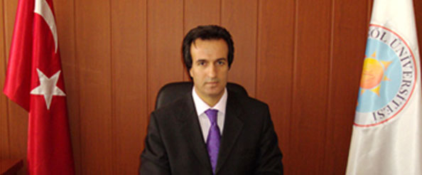 Öğrencilere akademik danışmanlık dersi