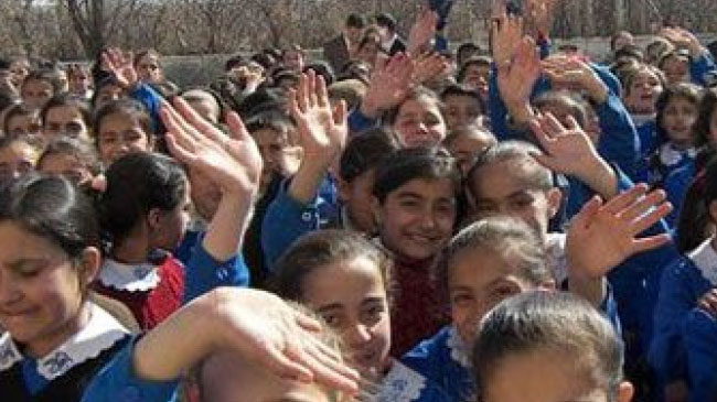 Okullar bir gün tatil edildi