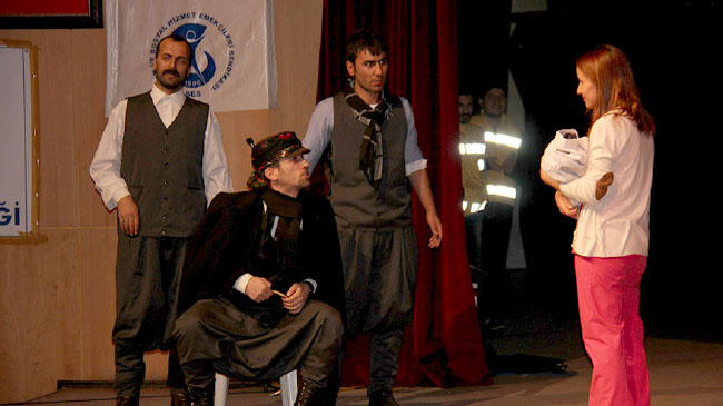 Sağlıkta şiddetti sahnelediler