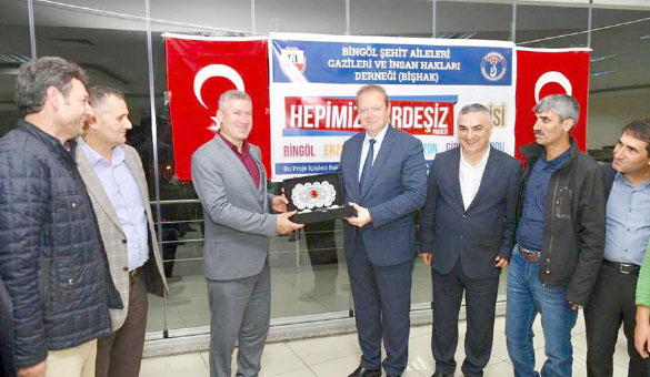 Şehit aileleri karadeniz`i gezdi