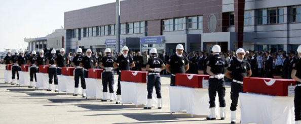 Şehitler son yolculuğuna uğurlandı