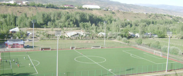 Siyasi ve bürokratlar sahada kapışacak