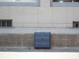 Şüpheli çanta, paniğe neden oldu