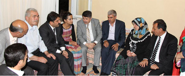 Tanrıverdi`den, yoksul vatandaşlara ziyaret