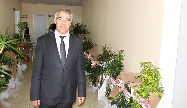 Tebrik çiçekleri yardıma dönüştürülecek