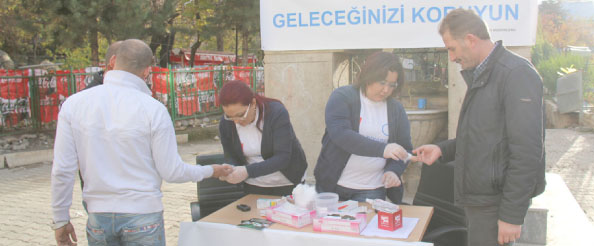 Ücretsiz kan şekeri ölçümü yapıldı