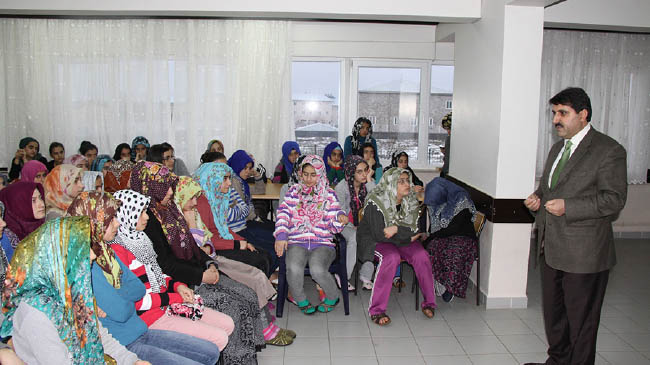 Ülkesini seven gençler yetişiyor