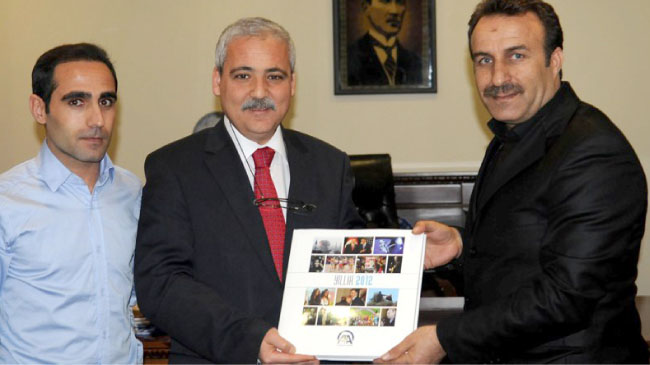 Vali güvençer`e aa 2012 almanağı