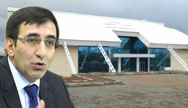 Yarı olimpik yüzme havuzu açılıyor