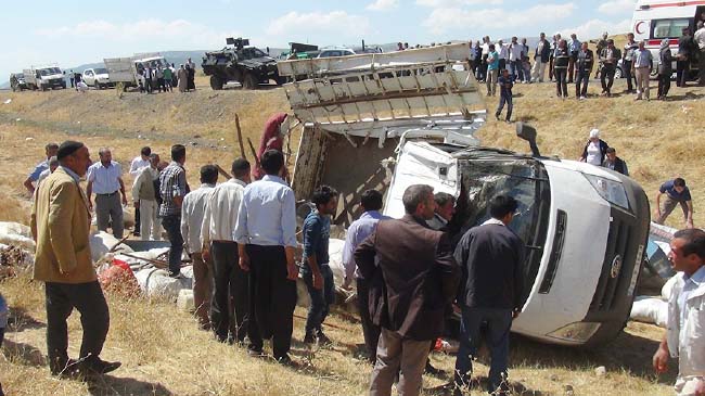 Yayla dönüşü kaza: 1 ölü 5 yaralı