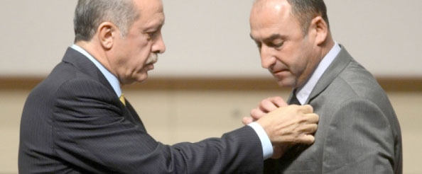 Yayladere`nin chp`li belediye başkanı ak parti`ye geçti