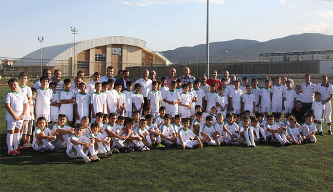 Yaz futbol okulu açıldı