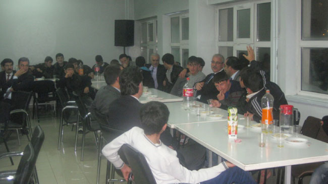 Yetiştirme yurdu protokolü ağırladı