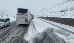 Bingöl`de Mayıs ayında kar ulaşımı olumsuz etkiledi